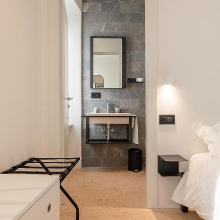 Ognissanti Guesthouse & Suites Fermo Esterno foto