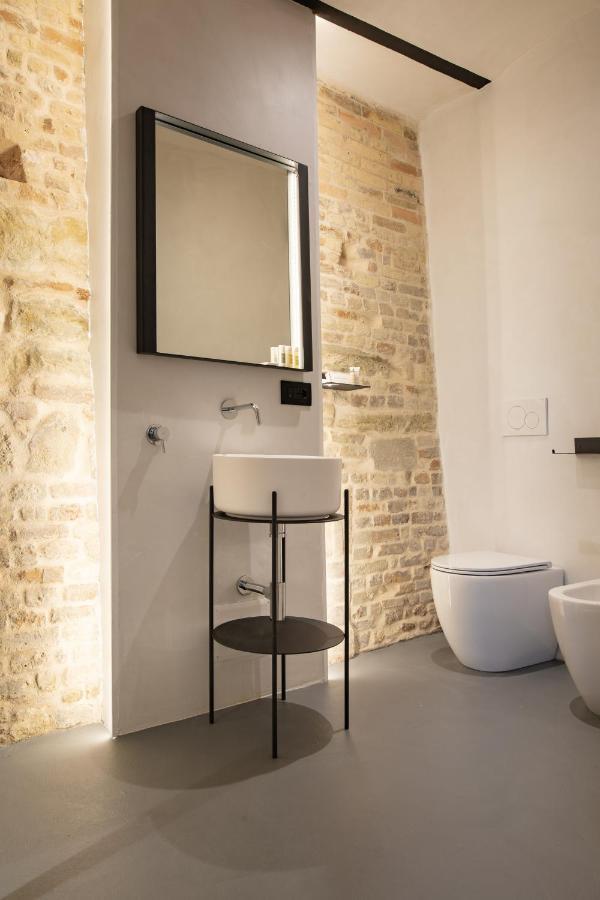 Ognissanti Guesthouse & Suites Fermo Esterno foto