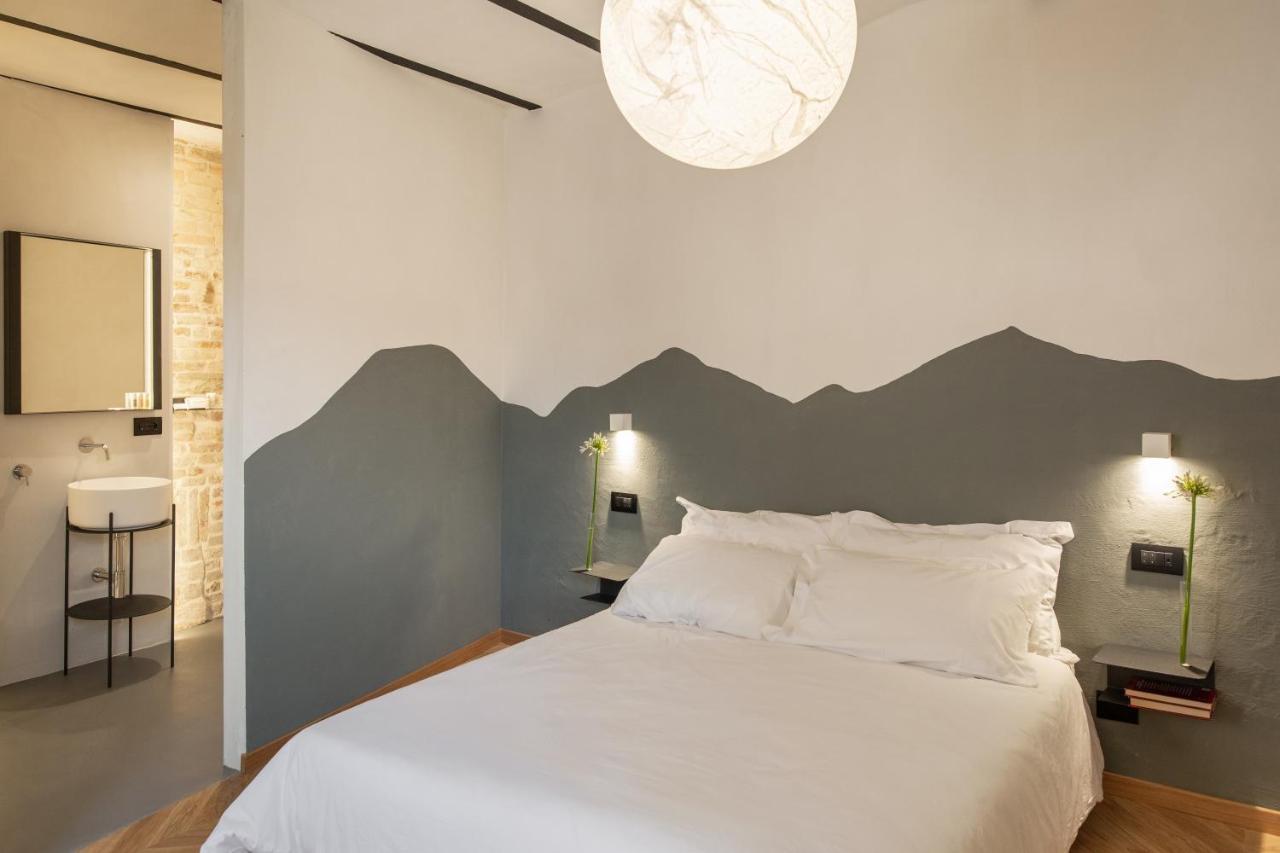 Ognissanti Guesthouse & Suites Fermo Esterno foto