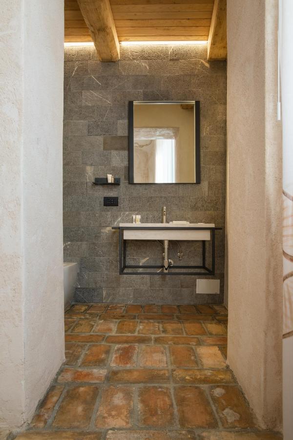 Ognissanti Guesthouse & Suites Fermo Esterno foto