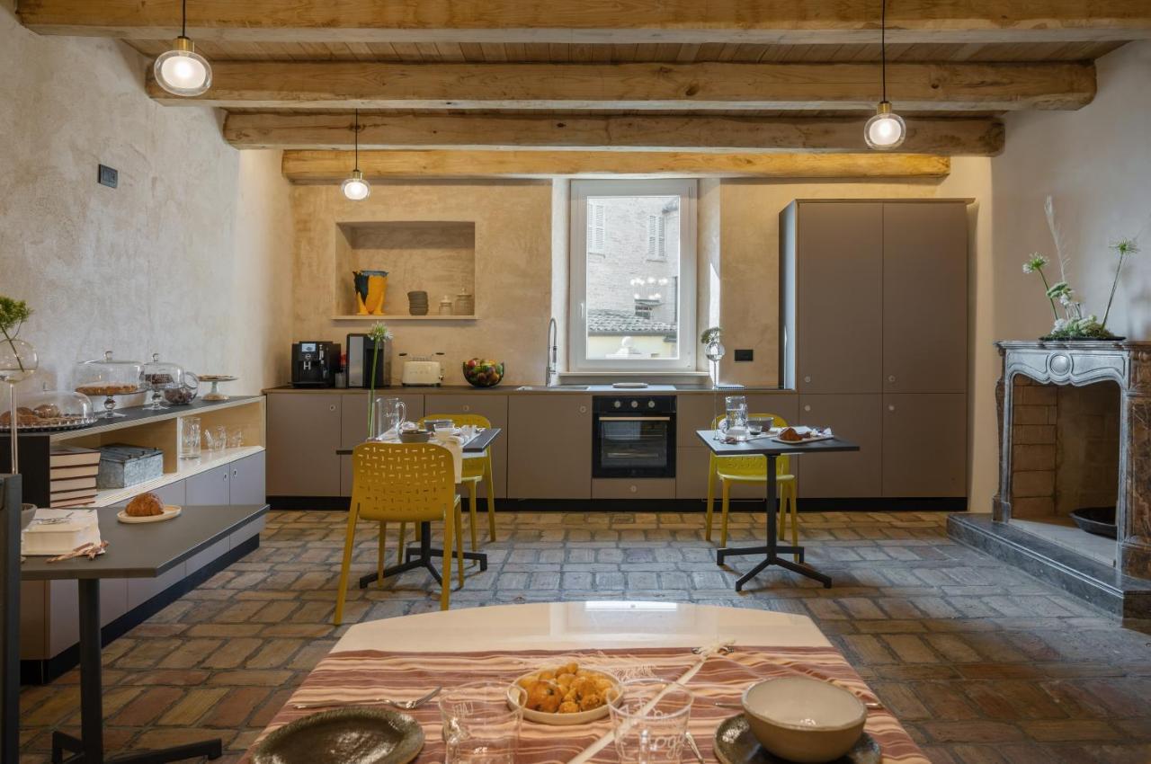 Ognissanti Guesthouse & Suites Fermo Esterno foto