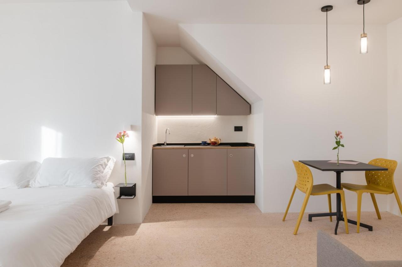 Ognissanti Guesthouse & Suites Fermo Esterno foto