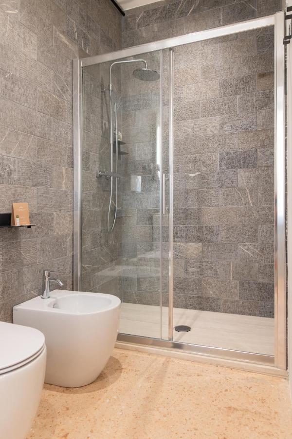 Ognissanti Guesthouse & Suites Fermo Esterno foto